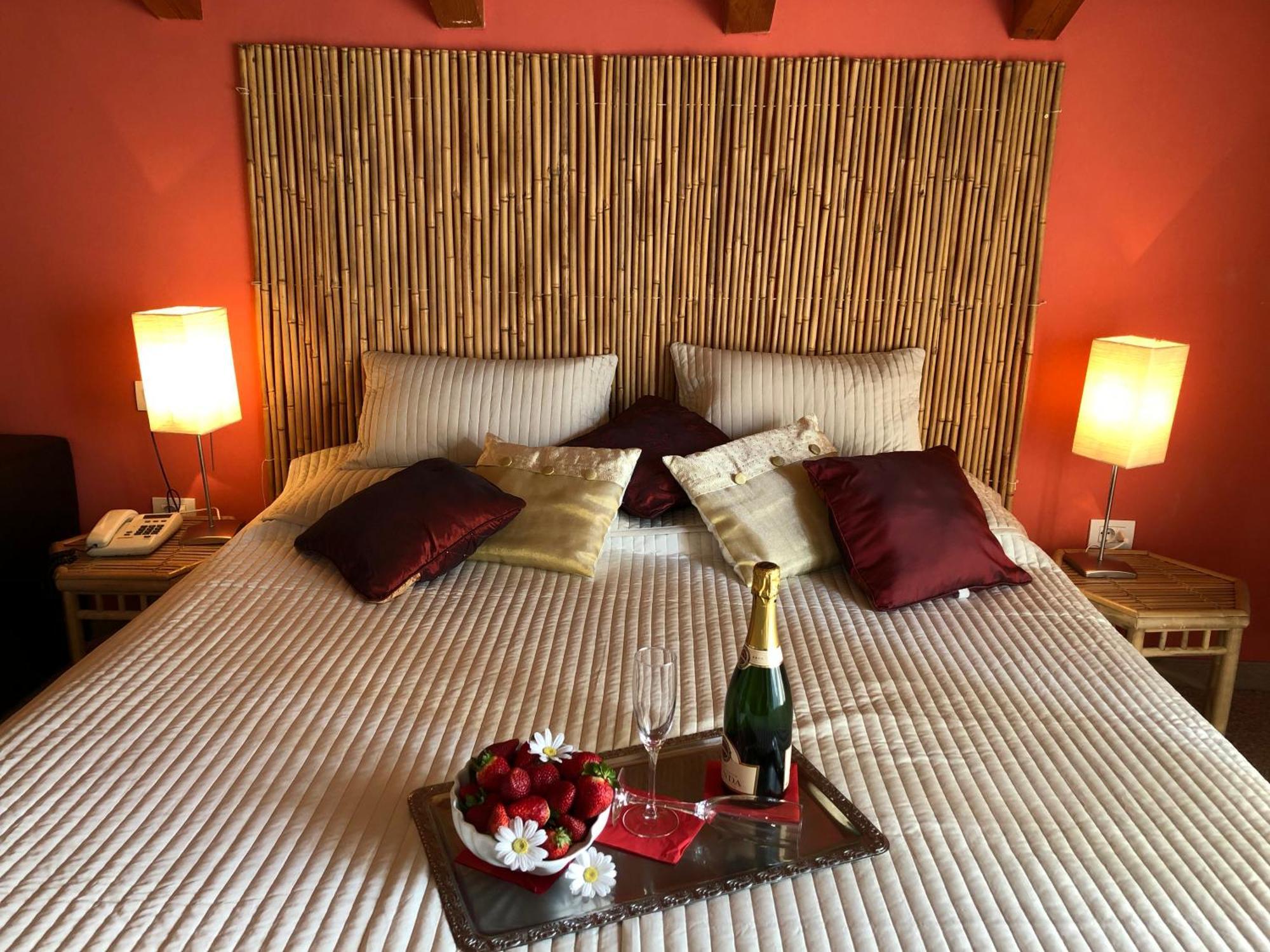 Hotel Bamboo Coldrano Oda fotoğraf